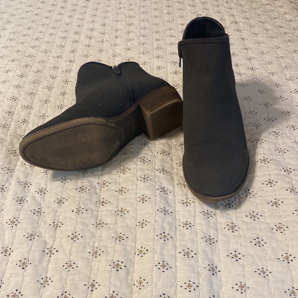 Booties - Picture 3 of 4